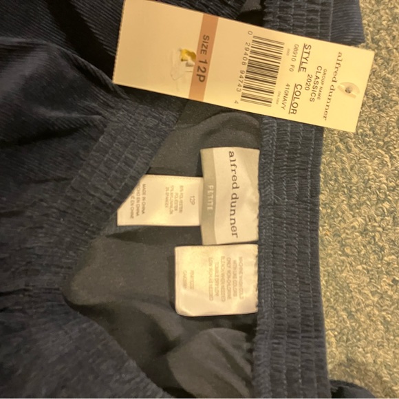 NEW Alfred Dunner Corduroy Pants 12P - Picture 2 of 2